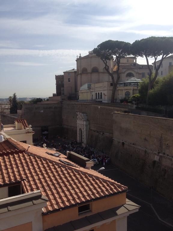 Guest house Vaticana 2*