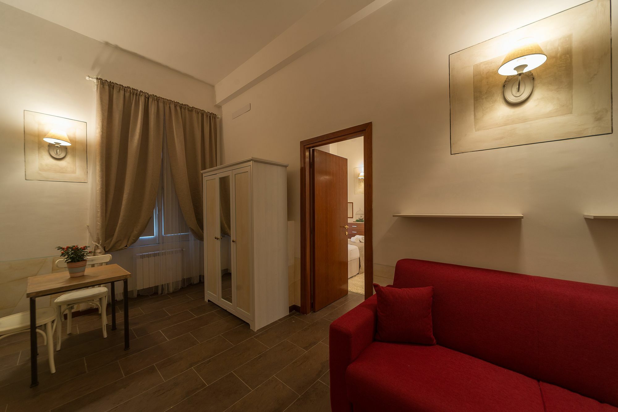 Vaticana Guest house 2*